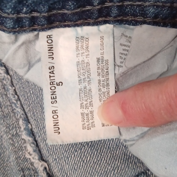 MATERIAL GIRL JUNIOR LOW RISE FLARED JEANS - Picture 7 of 8